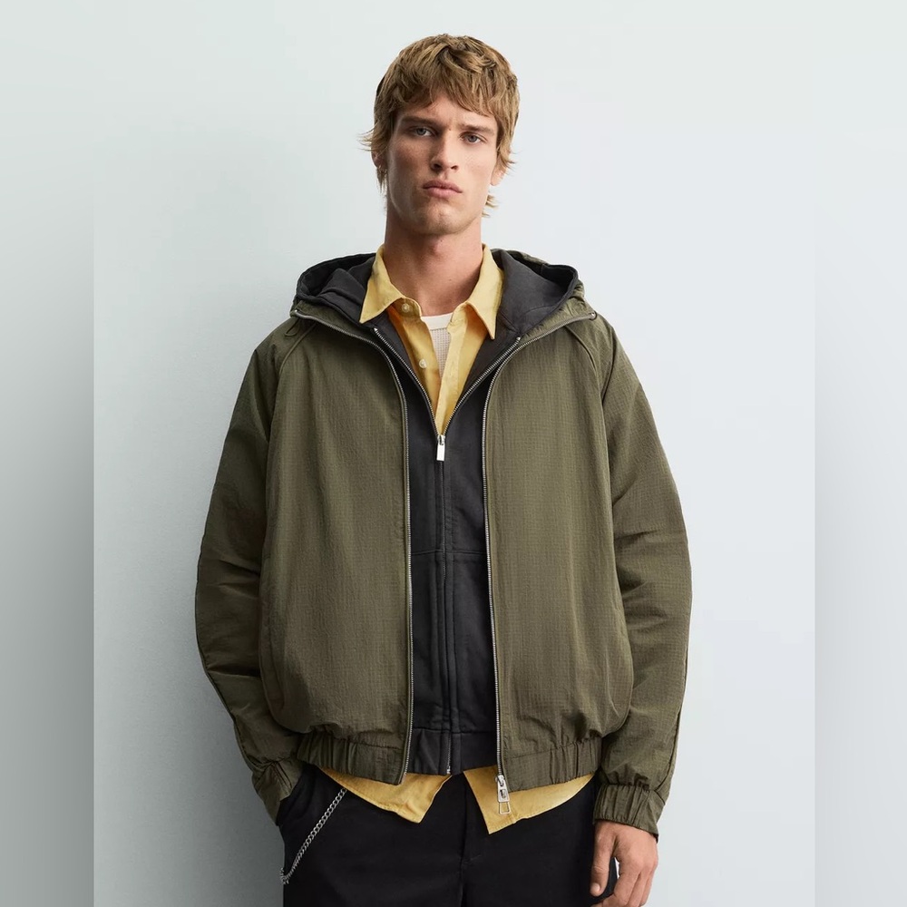 Zara Men's Windbreaker Jacket Water Repellent Lightweight Technical Khaki Size M